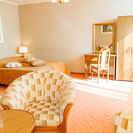 Hotel Katowice Economy Kültér fotó