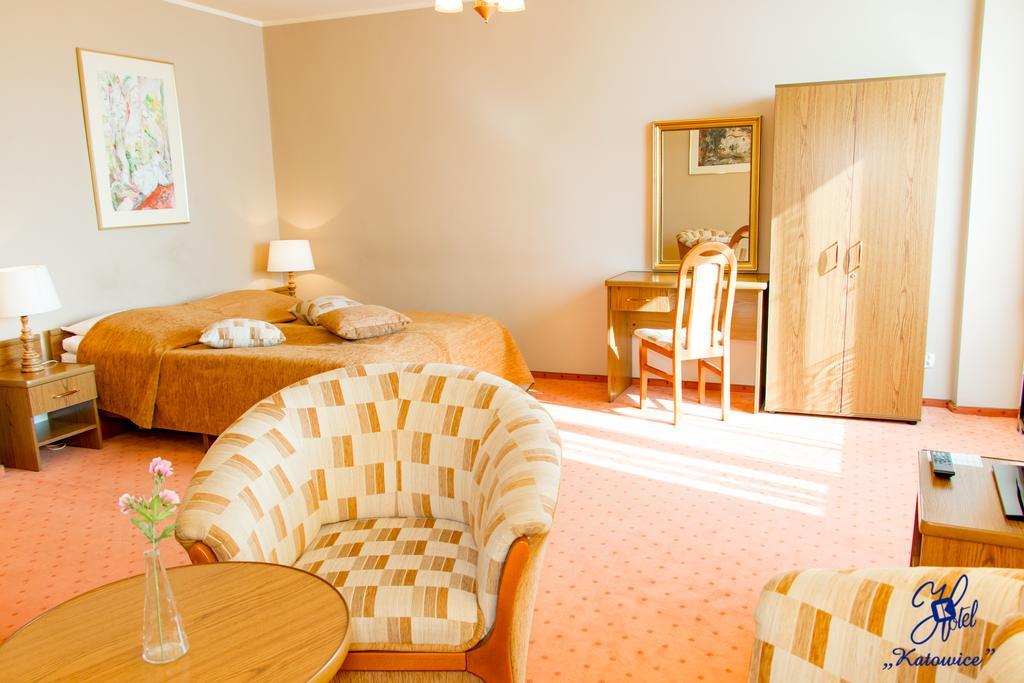 Hotel Katowice Economy Kültér fotó