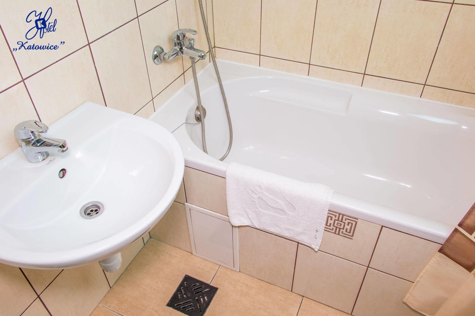 Hotel Katowice Economy Kültér fotó